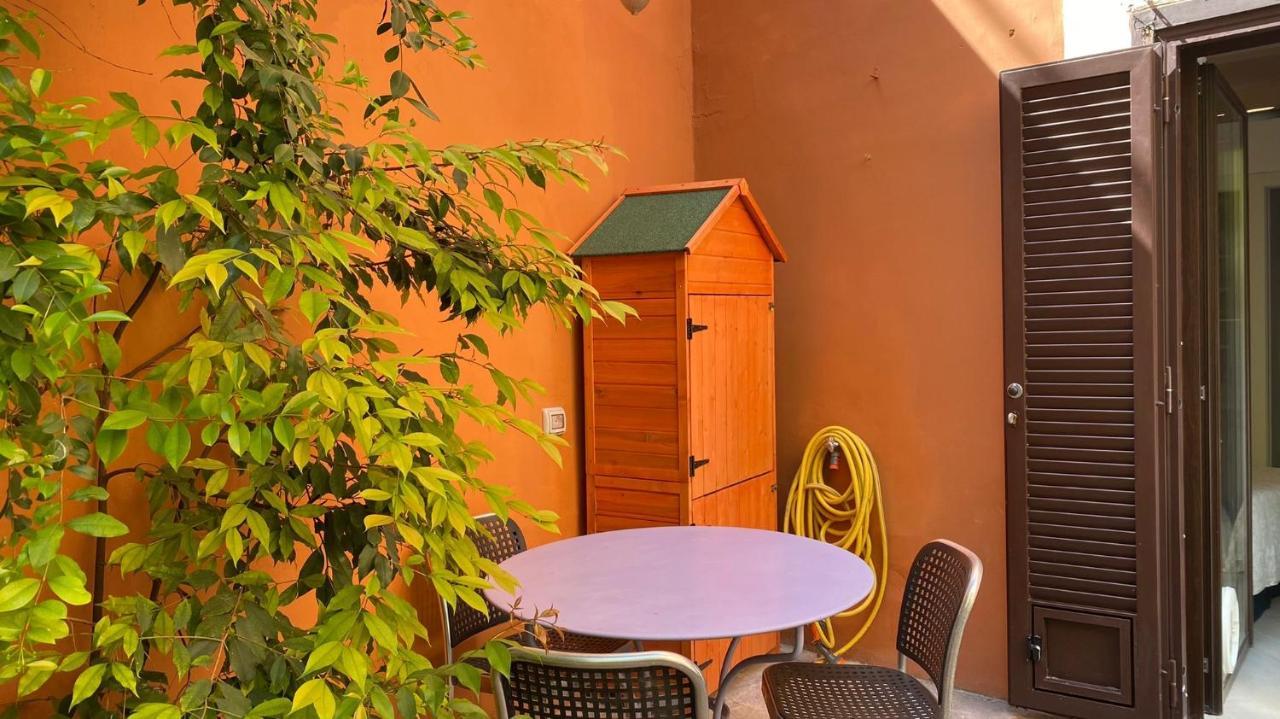 Rione Monti Studio Apt With Private Garden Rome Luaran gambar