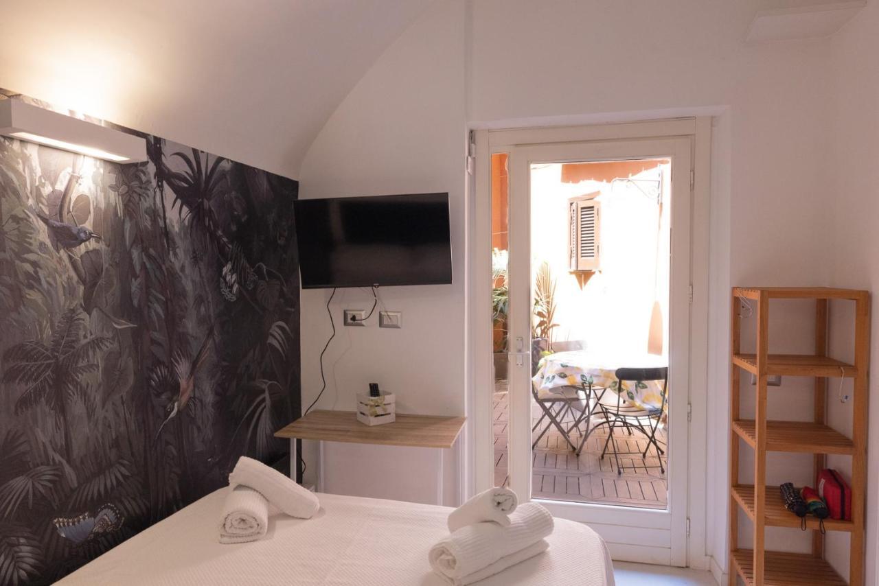 Rione Monti Studio Apt With Private Garden Rome Luaran gambar